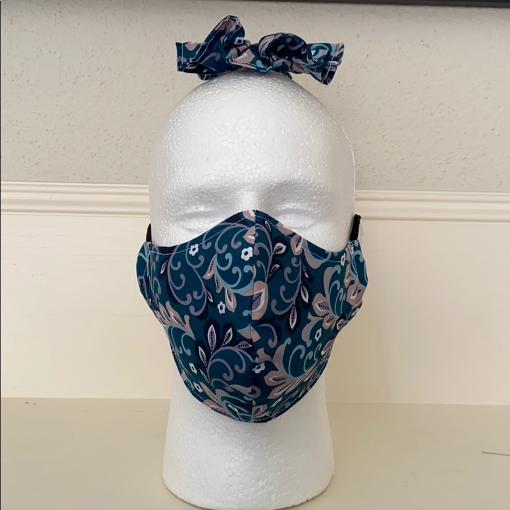 Face mask and hair scrunchie